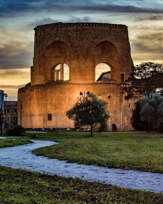 Lägenhet Al Cortiletto Di Torpigna Rom